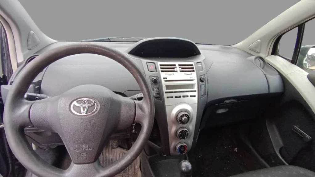 Cruscotto Toyota Yaris II 2005-2009 Usato