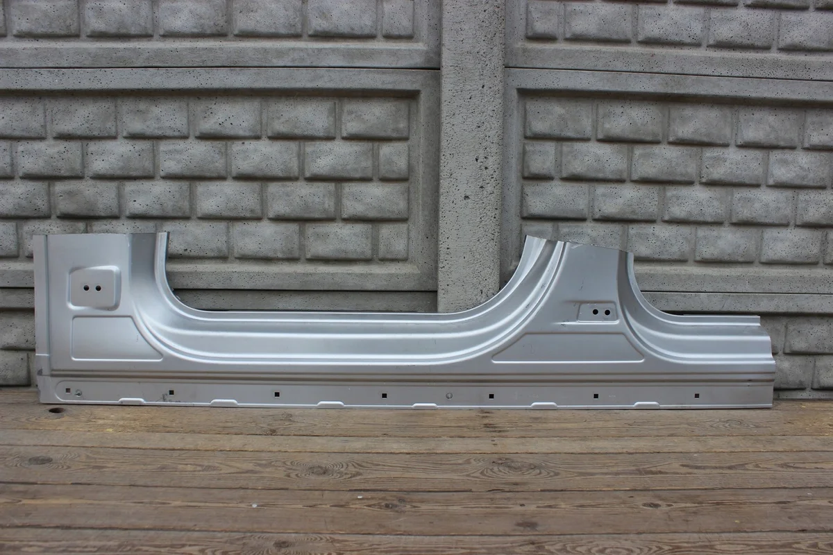Dorpel links Porsche Macan II 95C 24-26