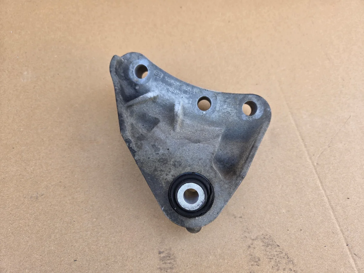 Support boîte de vitesses Ford Galaxy MK3