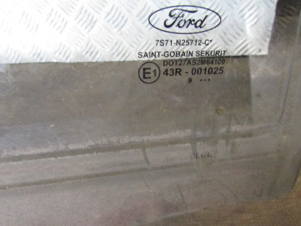 Ruit Deur Rechts Achter Ford Mondeo MK4 image 5
