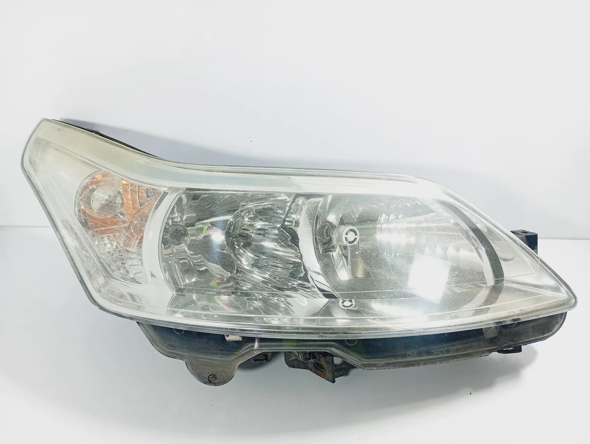 Strålkastare höger Citroen C4 1 89009406