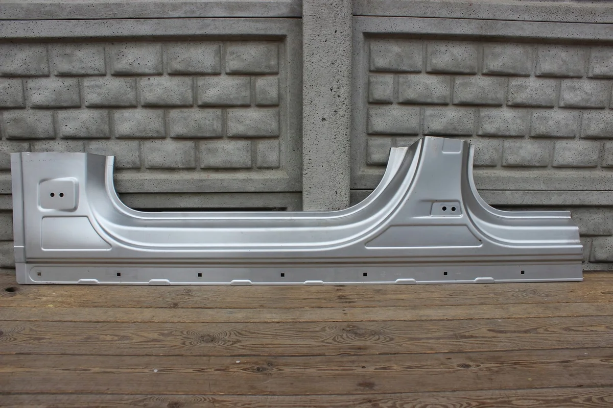 Dorpel Porsche Macan II 95C 24-26 Links