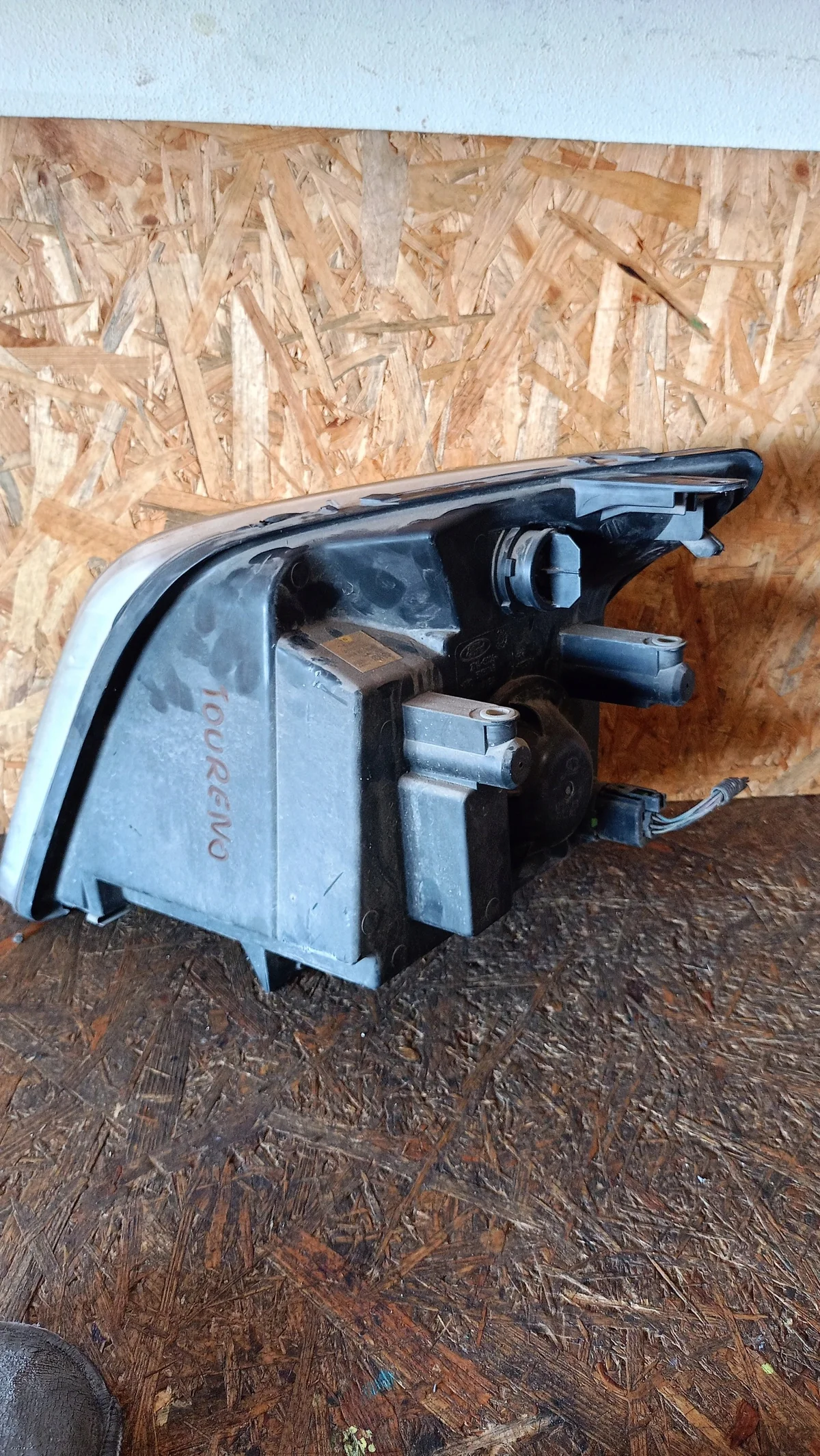 Faro Ford Transit Connect Mk1 Derecho Usado image 4