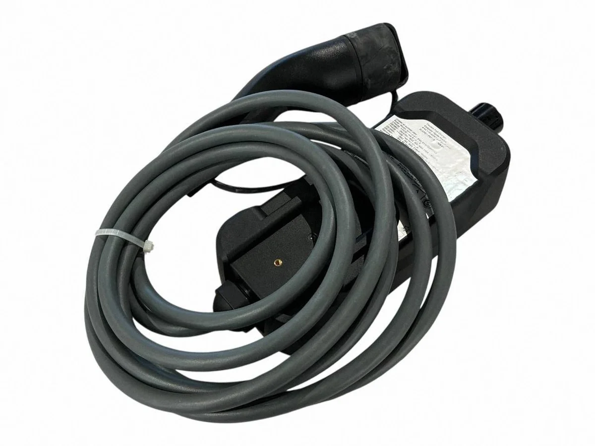 BMW iX Charging Cable - Used image 4