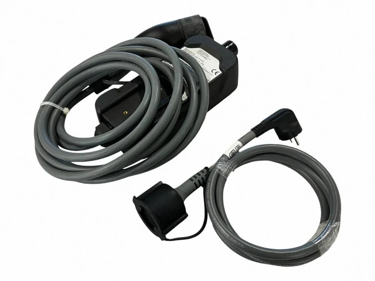 BMW iX Charging Cable - Used image 9