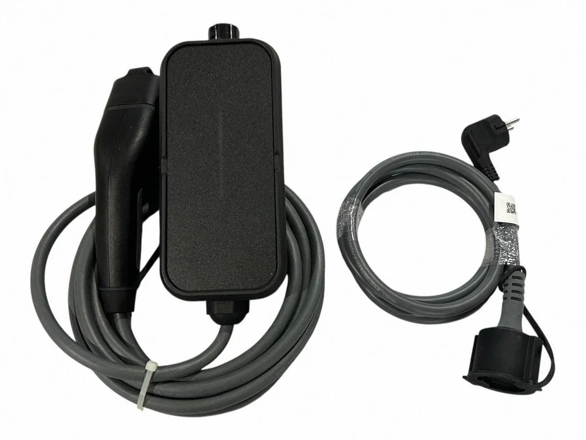 BMW X3 G01 Laadkabel Gebruikt OEM 8490509 image 3