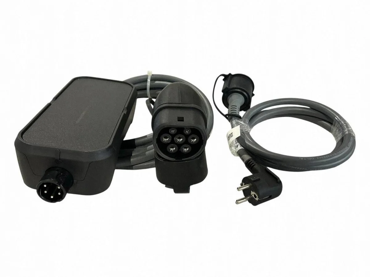 BMW X3 G01 Laadkabel Gebruikt OEM 8490509 image 10