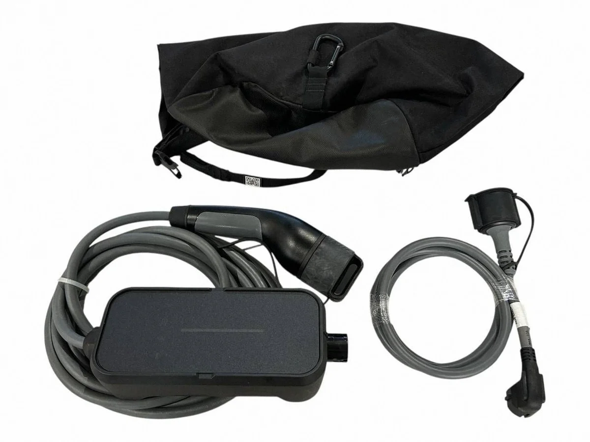 BMW X3 G01 Charging Cable OEM 8490509 image 2