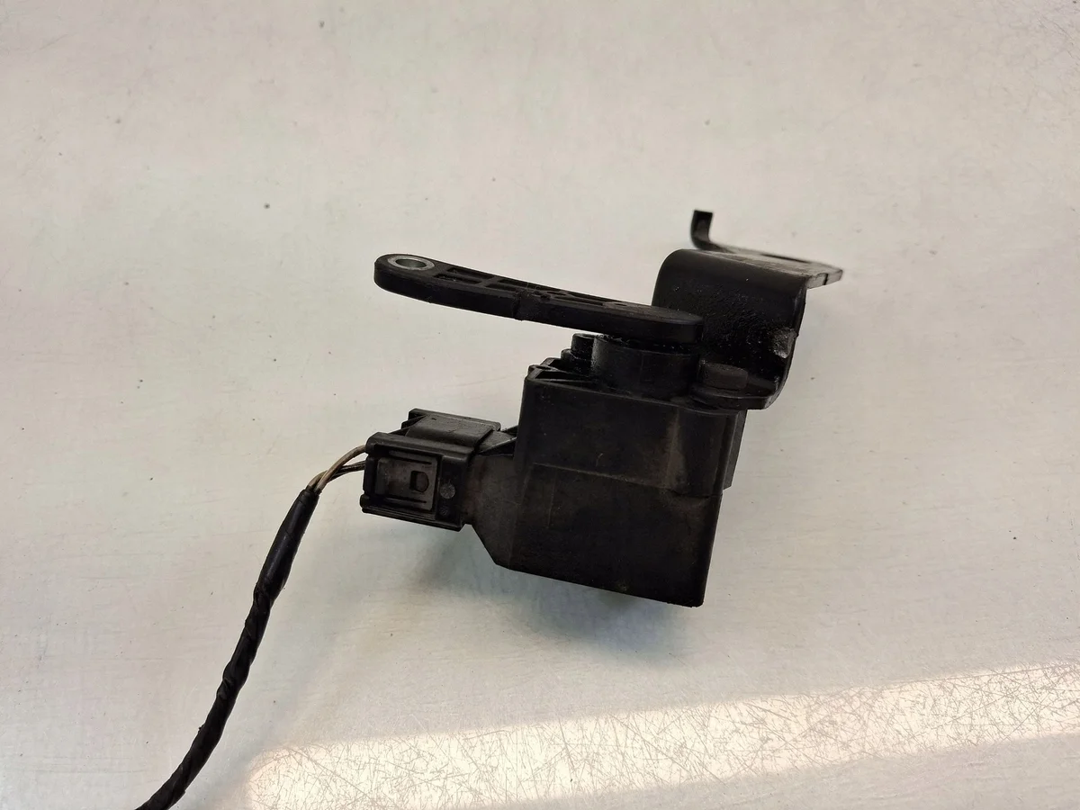 BMW X3 E83 Sensor Nivelación Luces 6784701 image 4