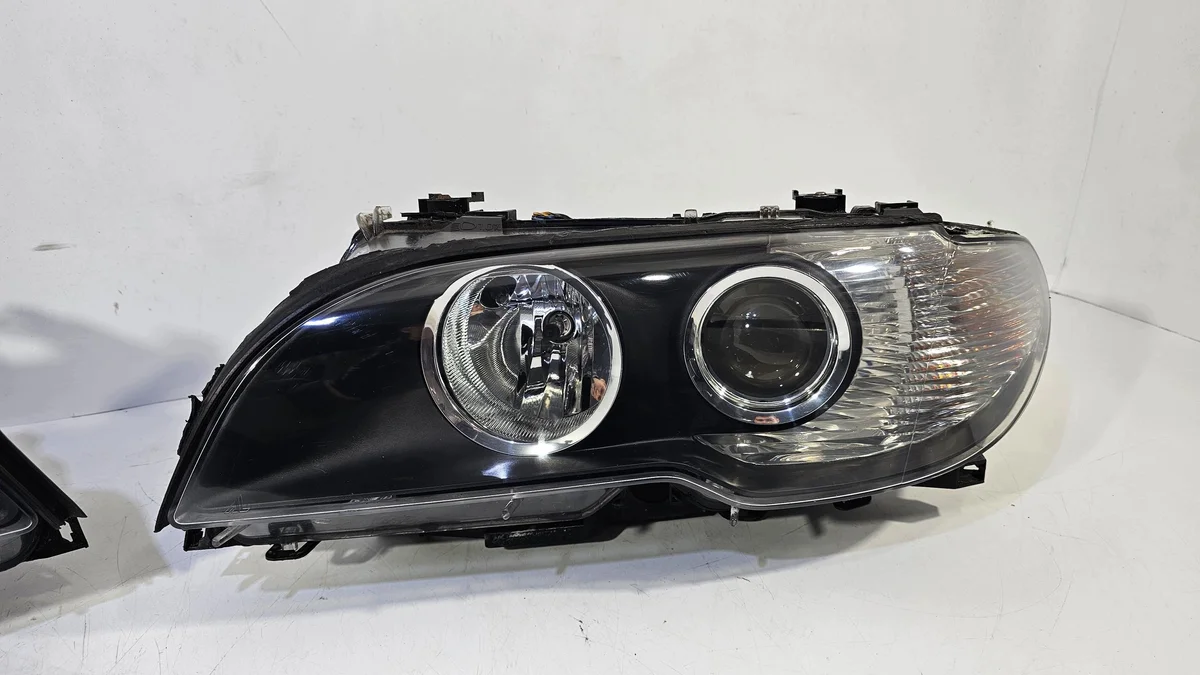 Fari anteriori BMW E46 Coupe Cabrio usati image 9