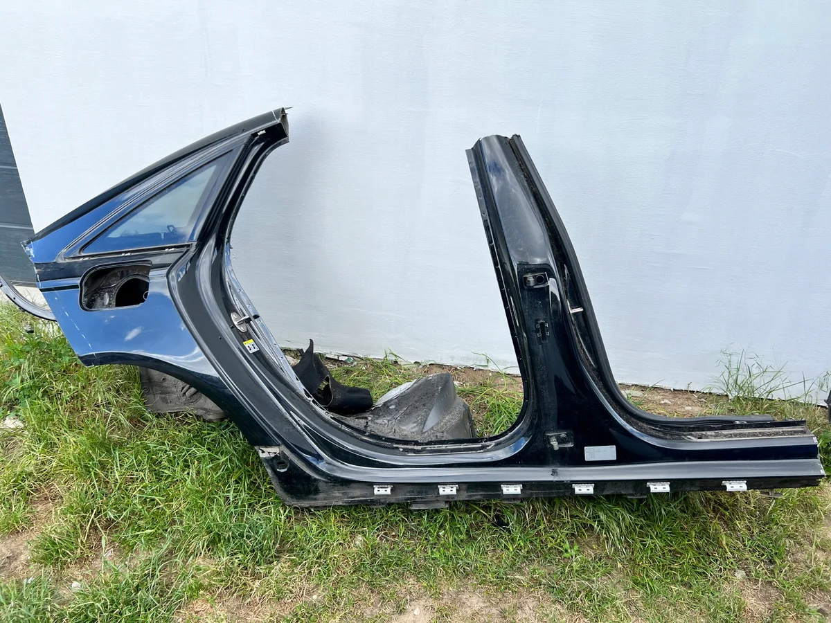 Audi A6 C7 4G9 Tröskel Metall Höger 4G9809848