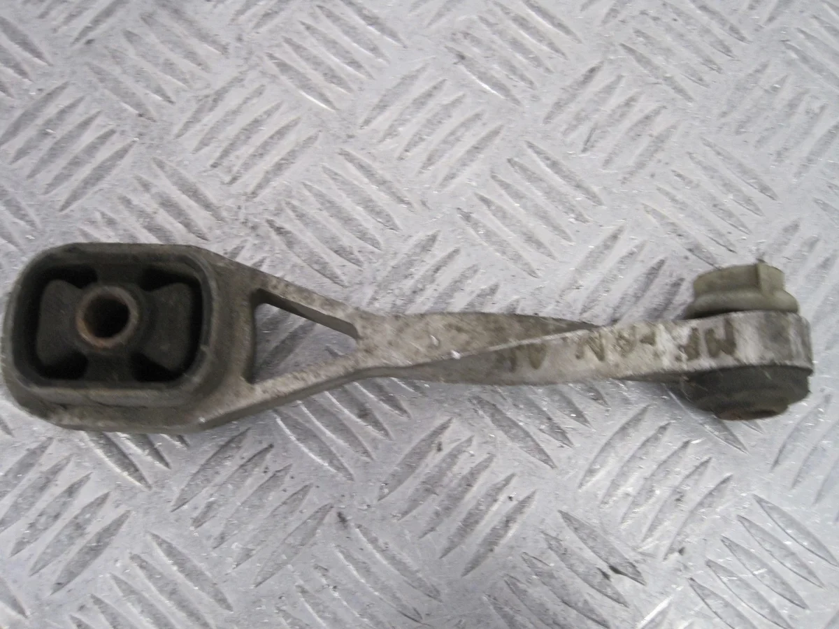 Suporte Câmbio Renault Thalia 820017117BA Usado