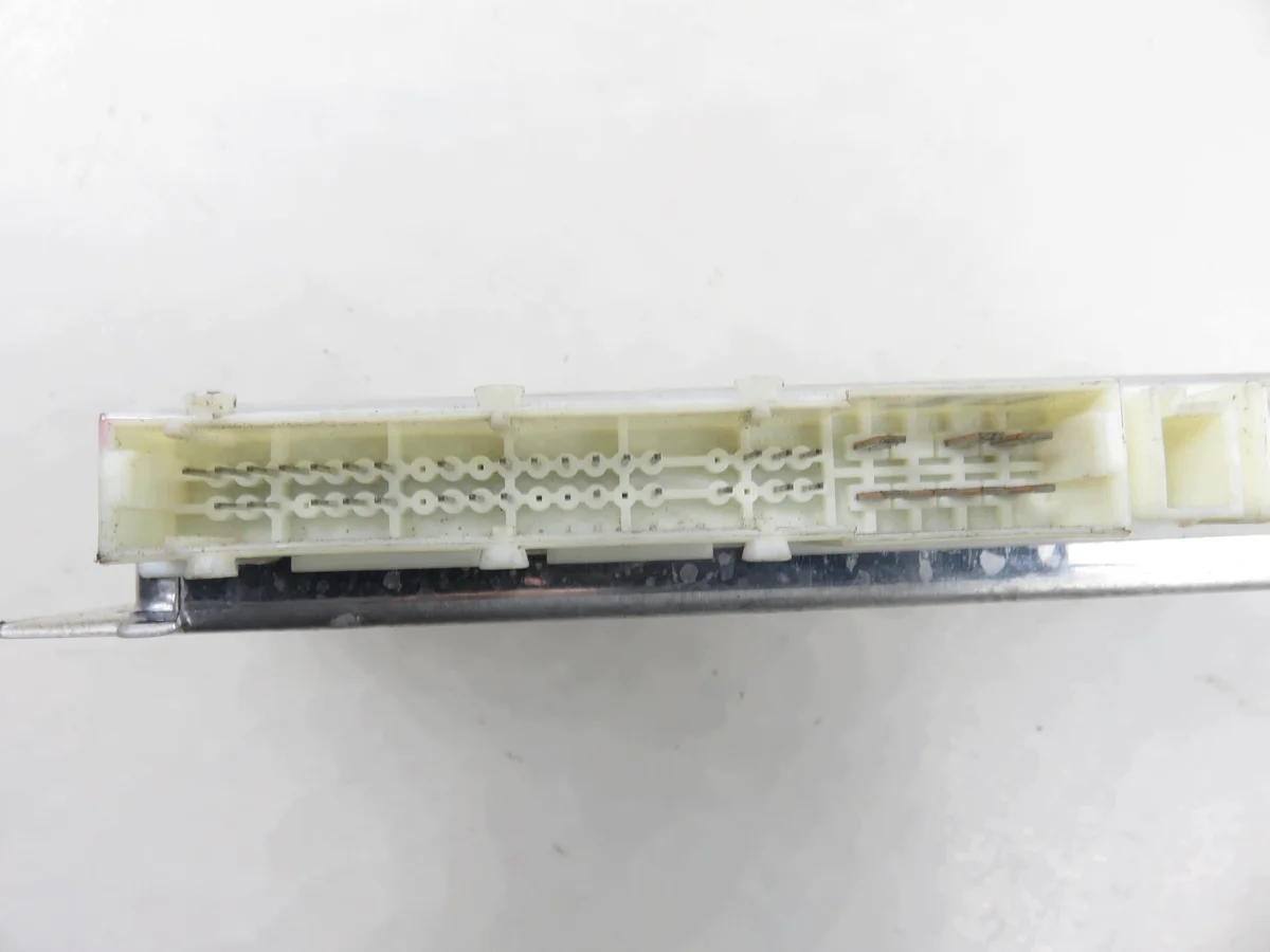 Mercedes-Benz GL (X164) Suspension Control Unit thumbnail 4