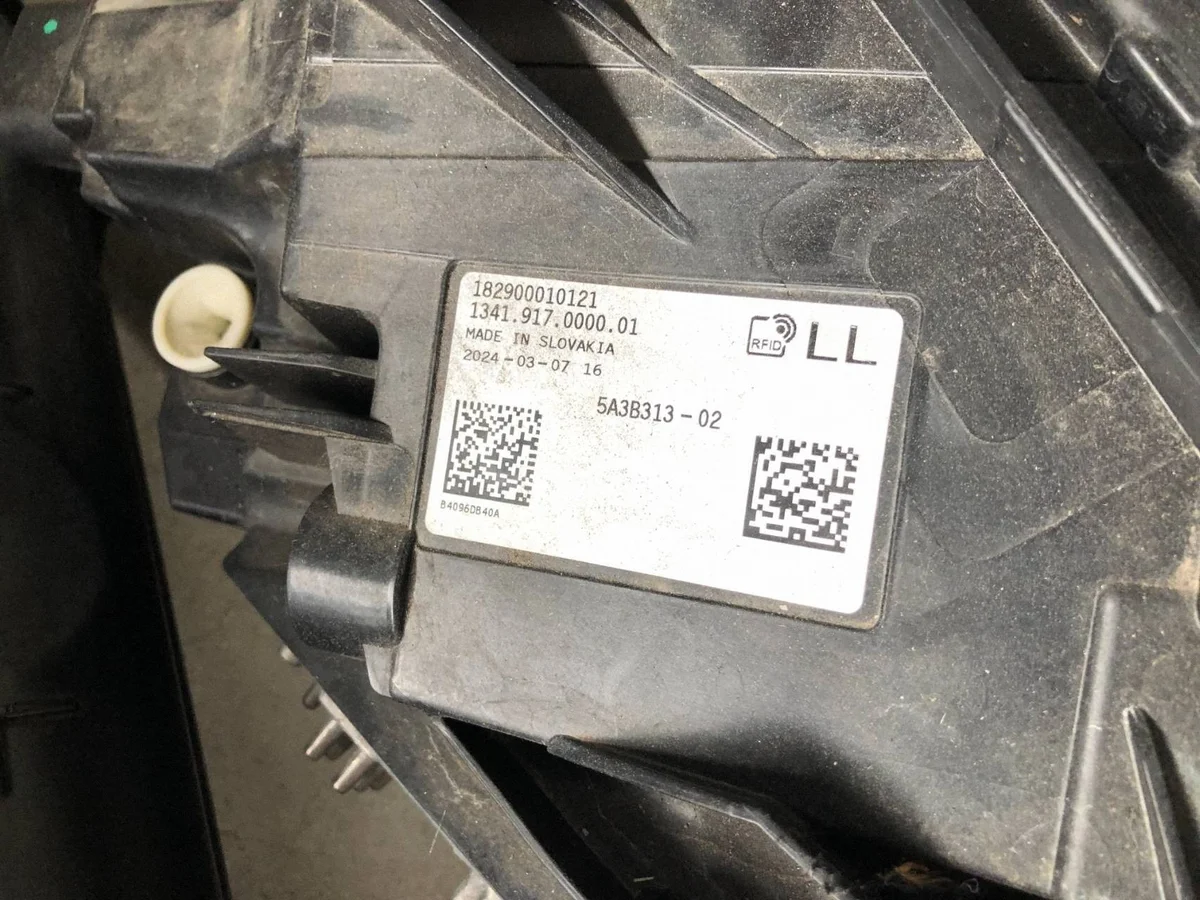 BMW M4 G82 G83 Lift Front komplett image 3