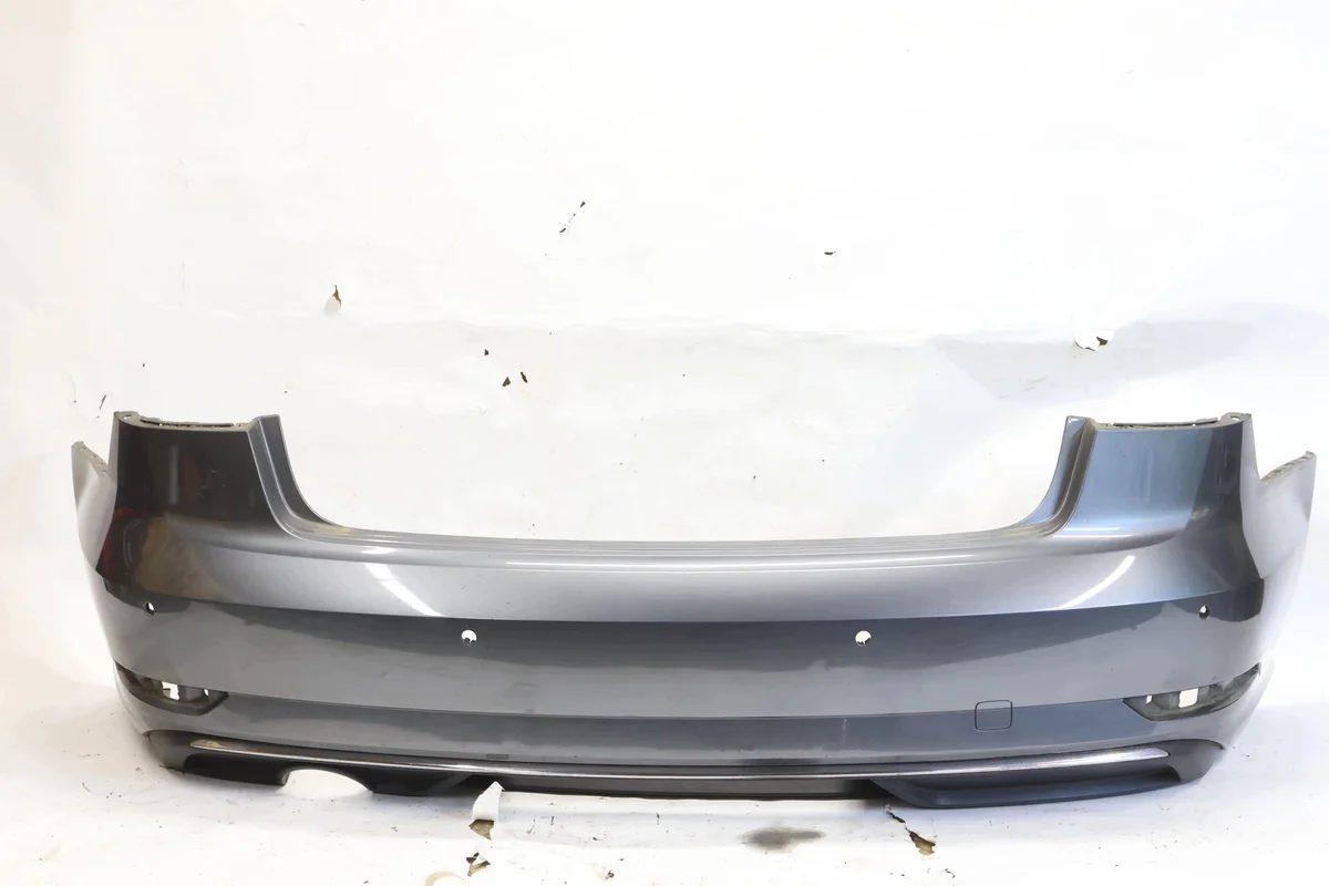 Audi A3 Stoßstange hinten 8V5807511F