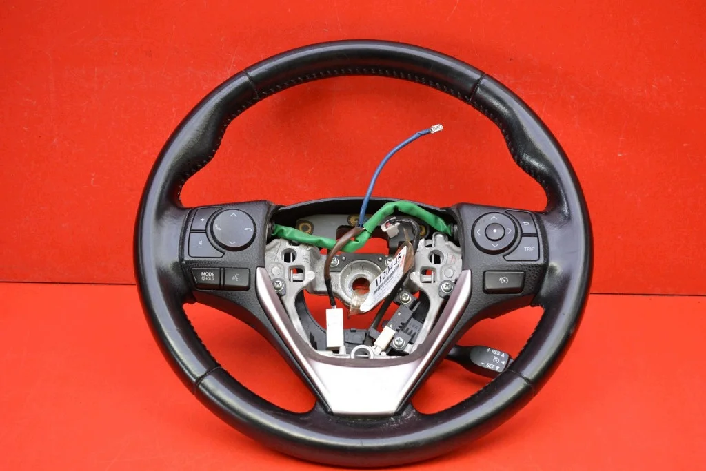 Ratt Läder Multifunktion Toyota RAV4 IV 15-20