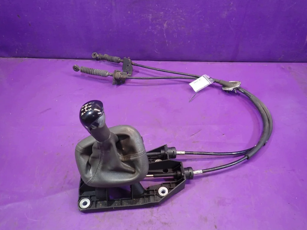 Levier de vitesse Volvo V40 1.9 D 00-02