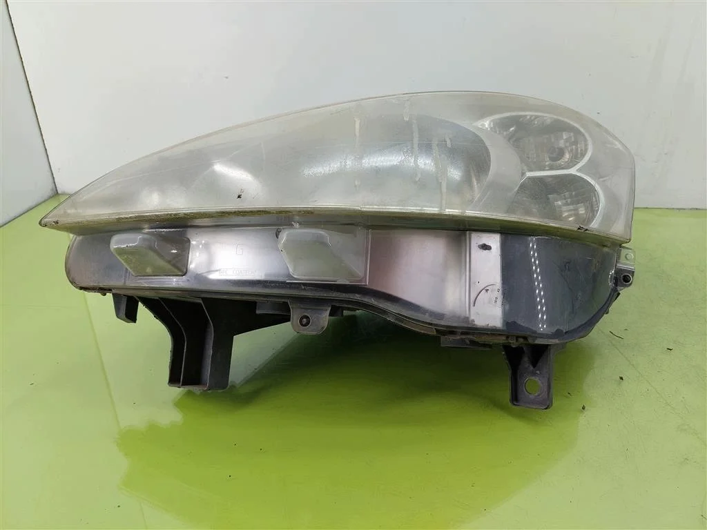 Farol Esquerdo Peugeot Partner II Usado image 4