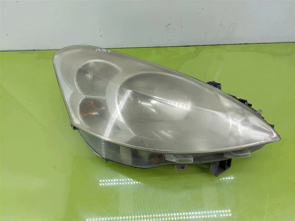 Faro delantero derecho Peugeot Partner II