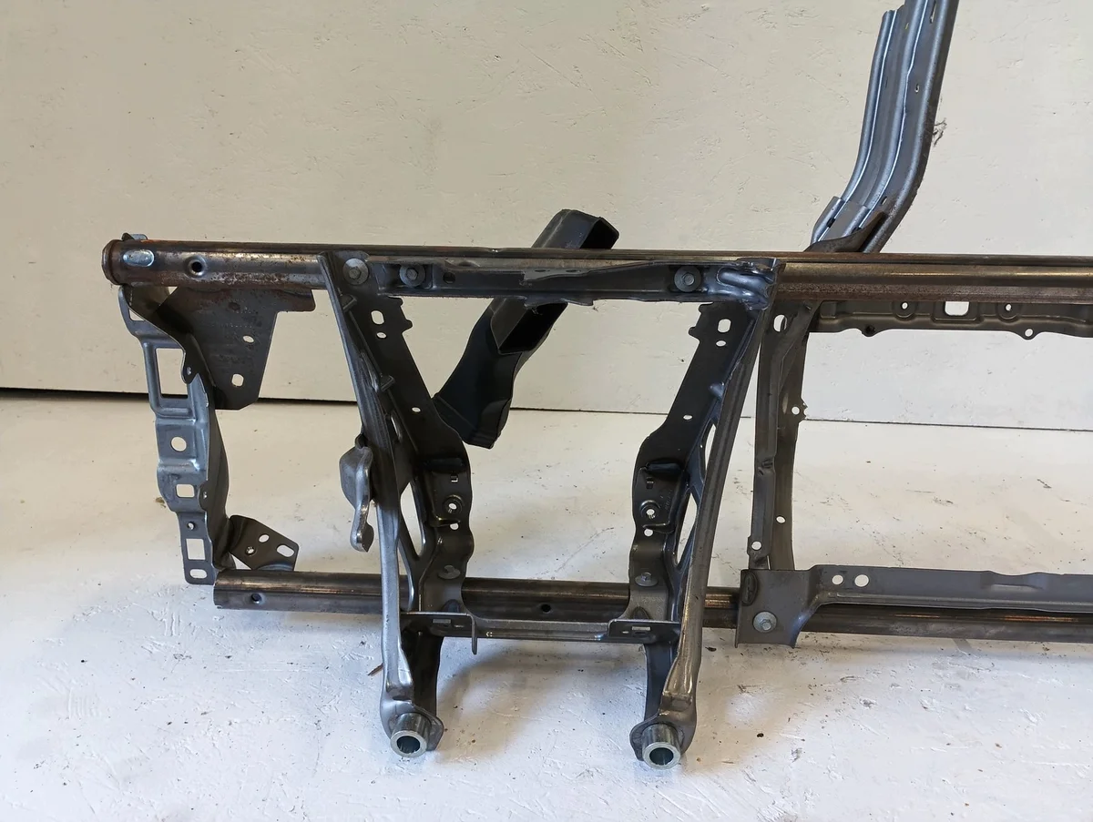 Ford Focus Mk3 Console Bracket BV6NA04545AB image 5