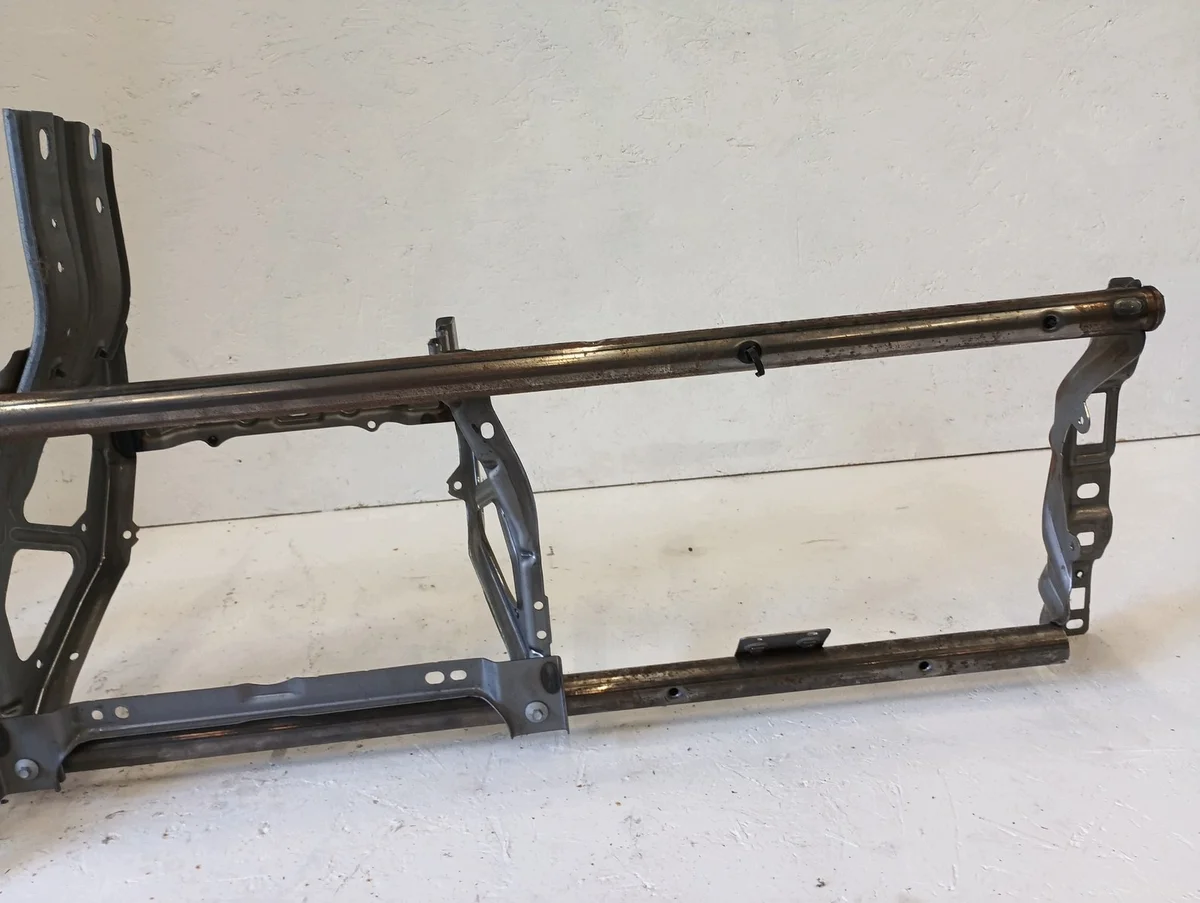 Ford Focus Mk3 Console Bracket BV6NA04545AB image 6
