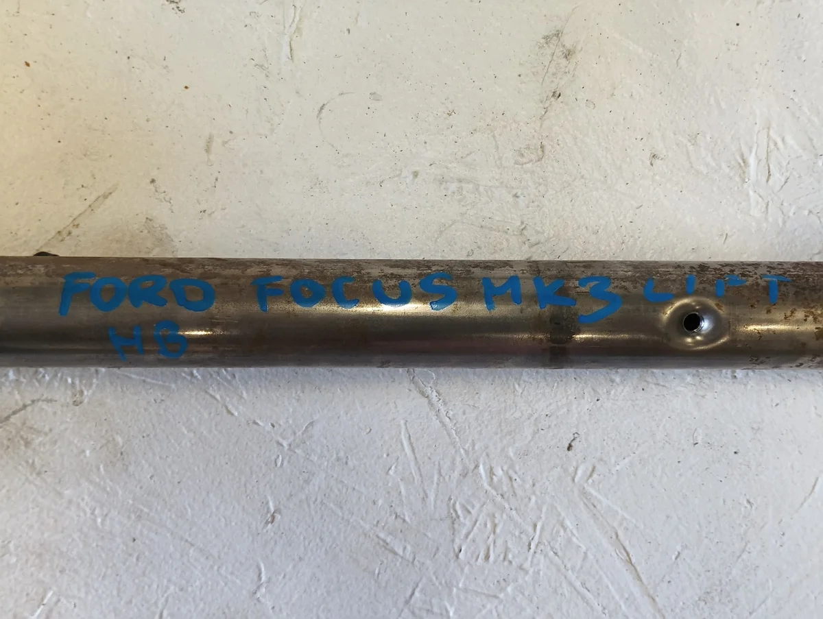 Ford Focus Mk3 Console Bracket BV6NA04545AB image 9
