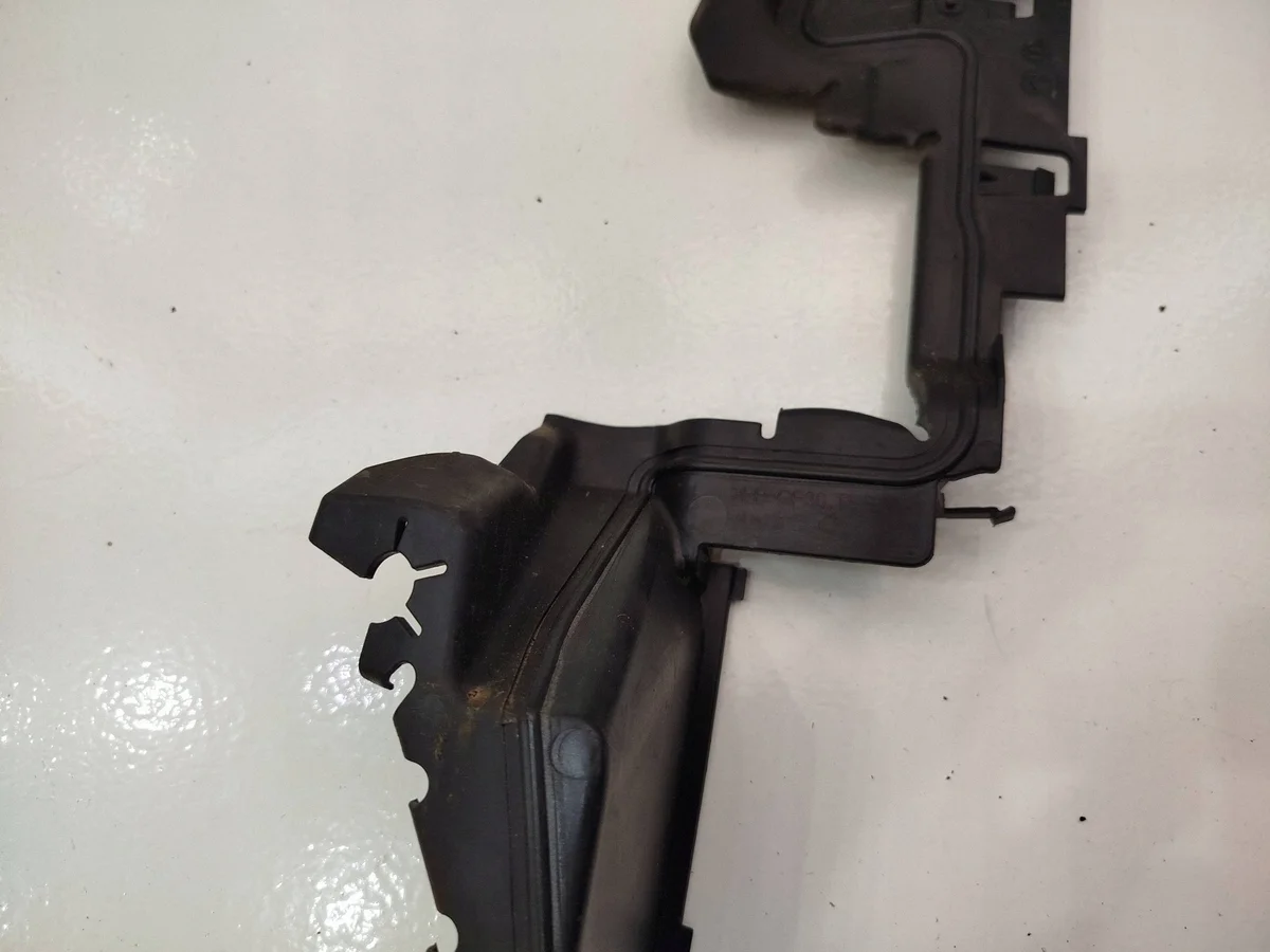 Kühlerluftführung Links Peugeot 308 III 9836959180 image 5