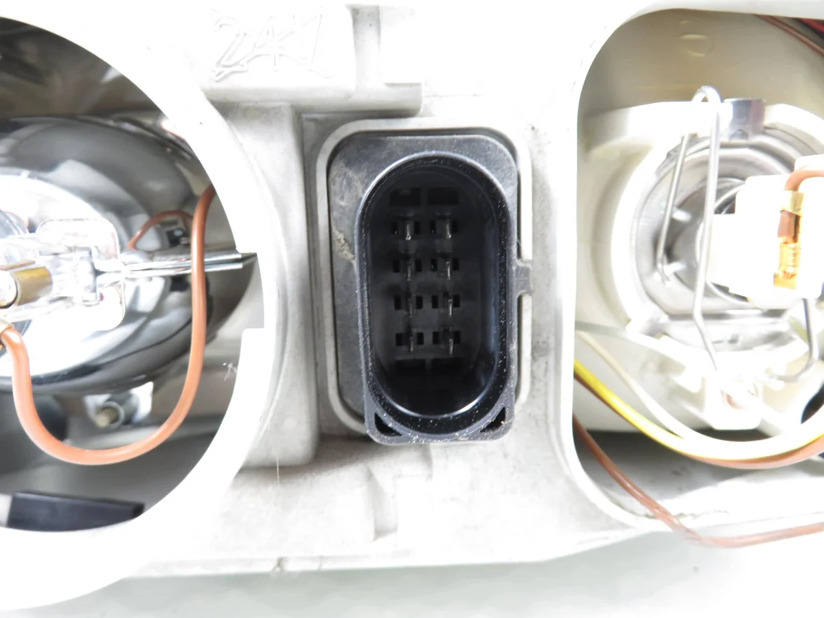 Farol Esquerdo Skoda Octavia I 1U1941015E image 7