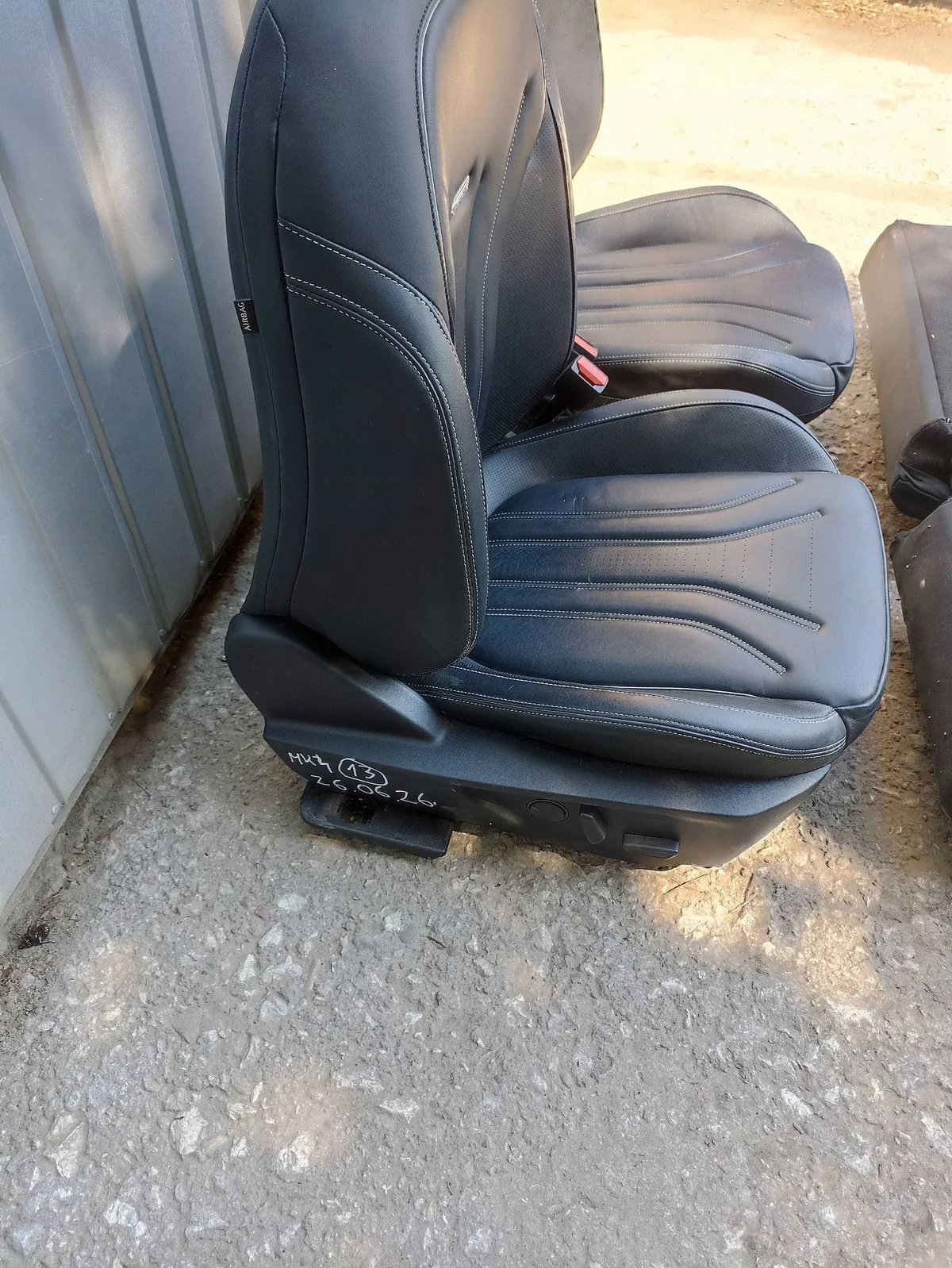 Sièges Ford Focus MK4 LIFT Cuir Vignale FIE9172 image 7
