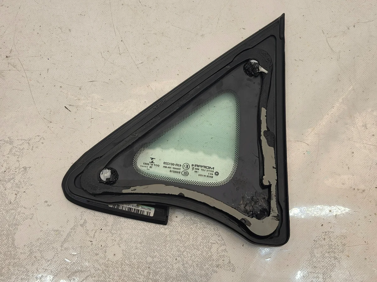 Chrysler Pacifica 17- Dreieckscheibe Rechts Vorne image 5