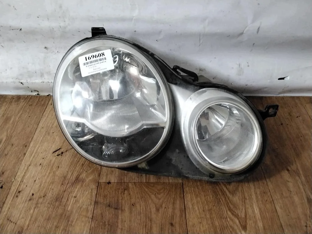 Farol VW Polo 4 Direito Usado OEM F-169608-