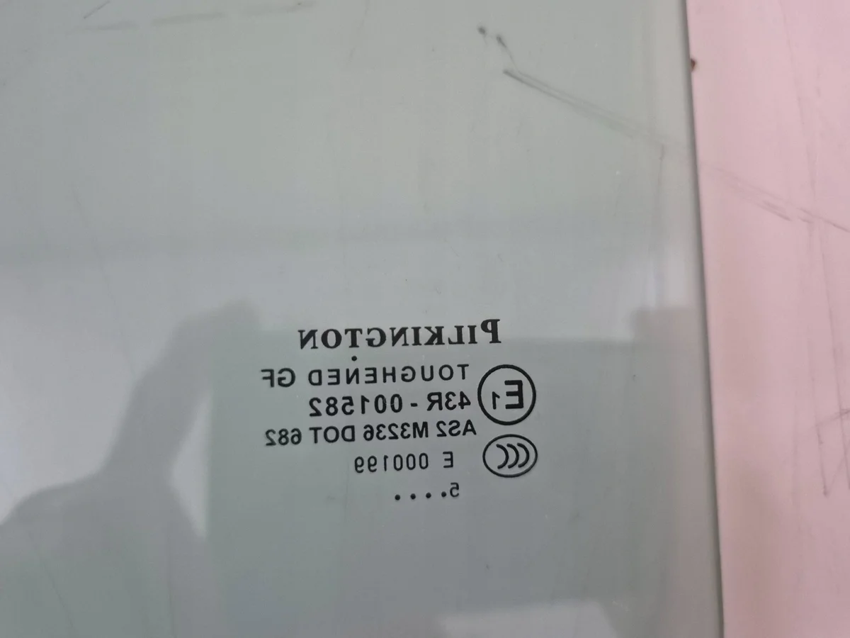 Nissan Cab Star Türscheibe vorne gebraucht 43R001582 image 5