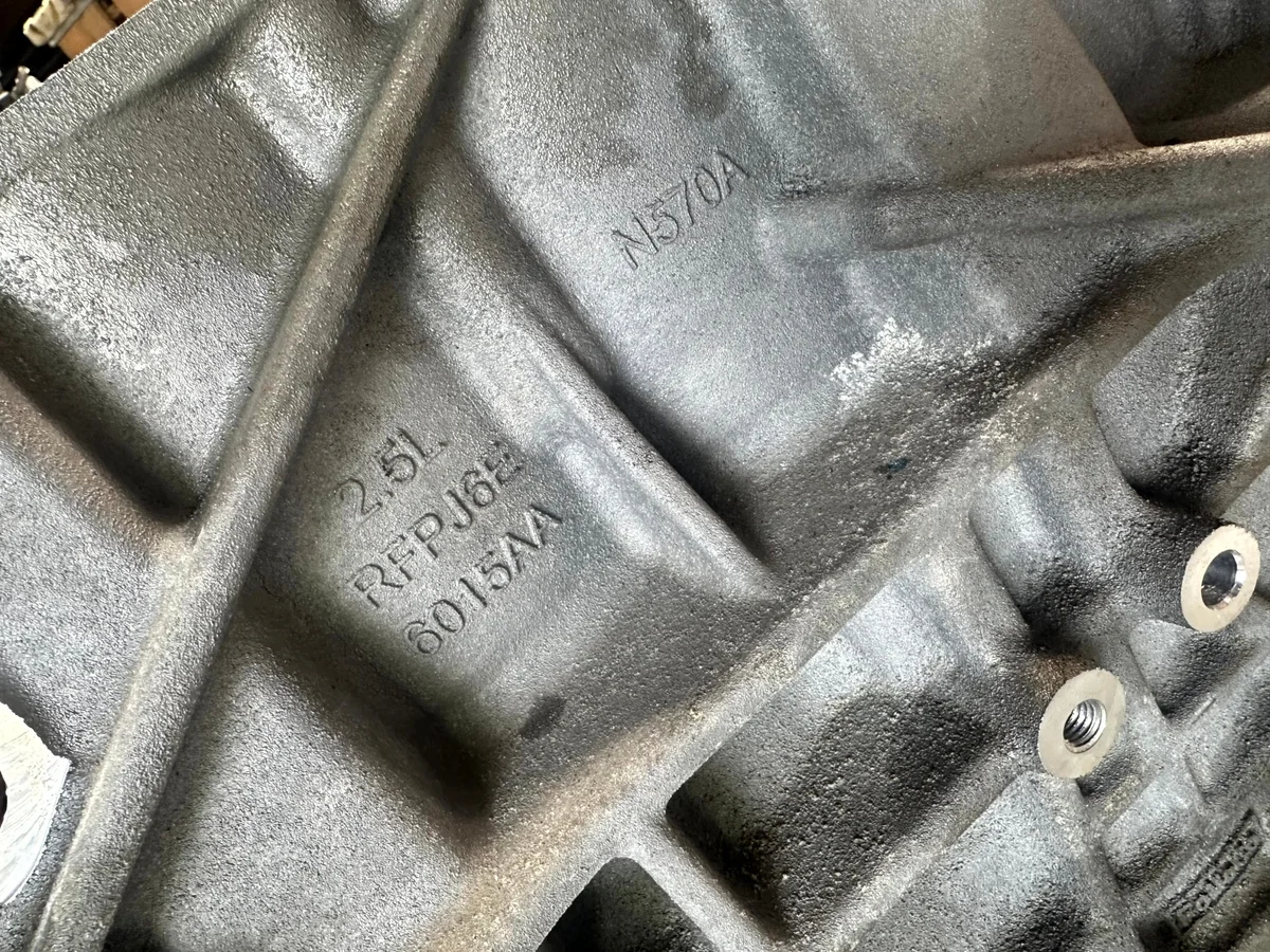 Bloc moteur Ford Kuga Mk3 2.5 Hybride PHEV image 5
