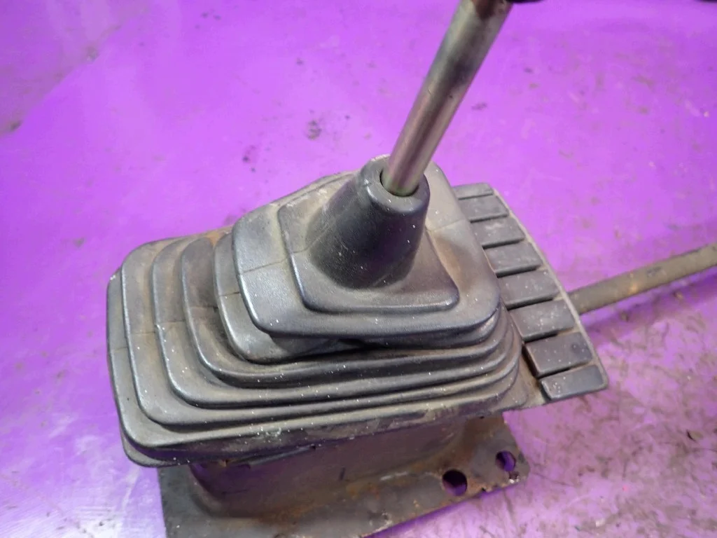 Schalthebel VW Golf II 1.6 (Z-392068-) image 3