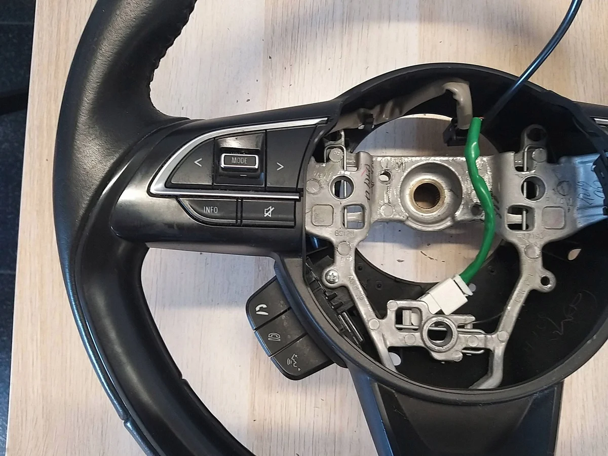 Suzuki Swift MK8 Leather Multifunction Steering Wheel image 4