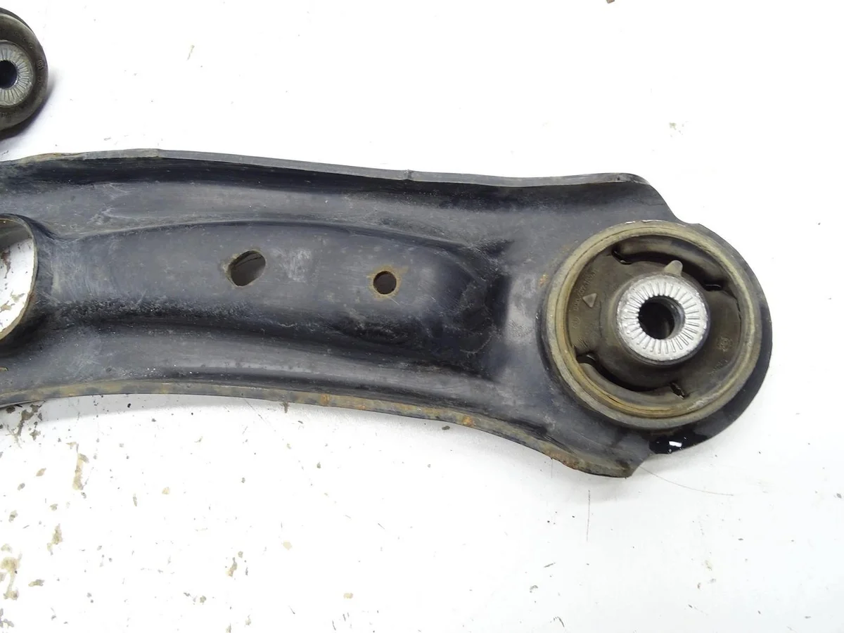 Querlenker Rechts Vorne Unten VW Passat B8 image 8