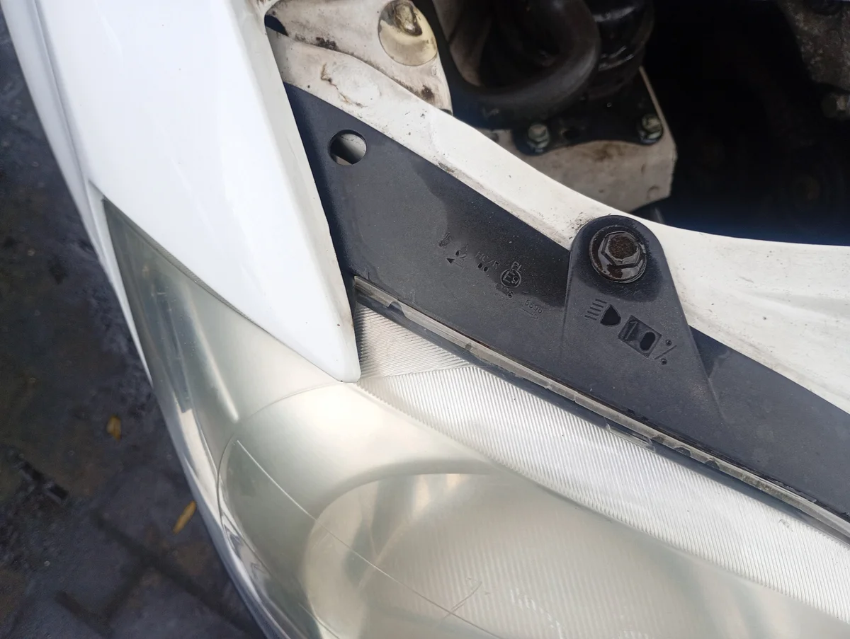 VW Fox Scheinwerfer Rechts Vorne 05-11 MM-1609-35 image 4