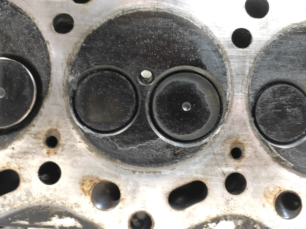 Cabeçote Renault Master 2.8 DTI Usado image 9