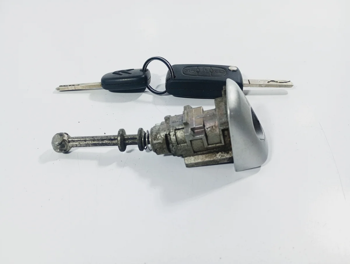 Cilindro Puerta Citroen C4 1 M3S158 image 4