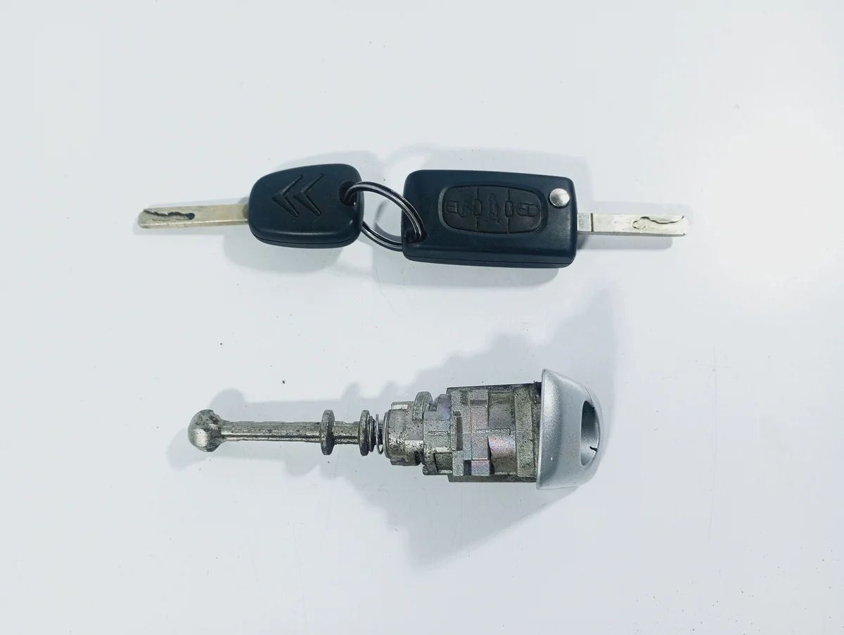 Cilindro Puerta Citroen C4 1 M3S158 image 5