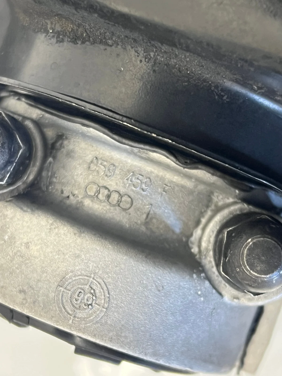Audi A6 C5 2.5 TDI BDG Cilinderkop image 9