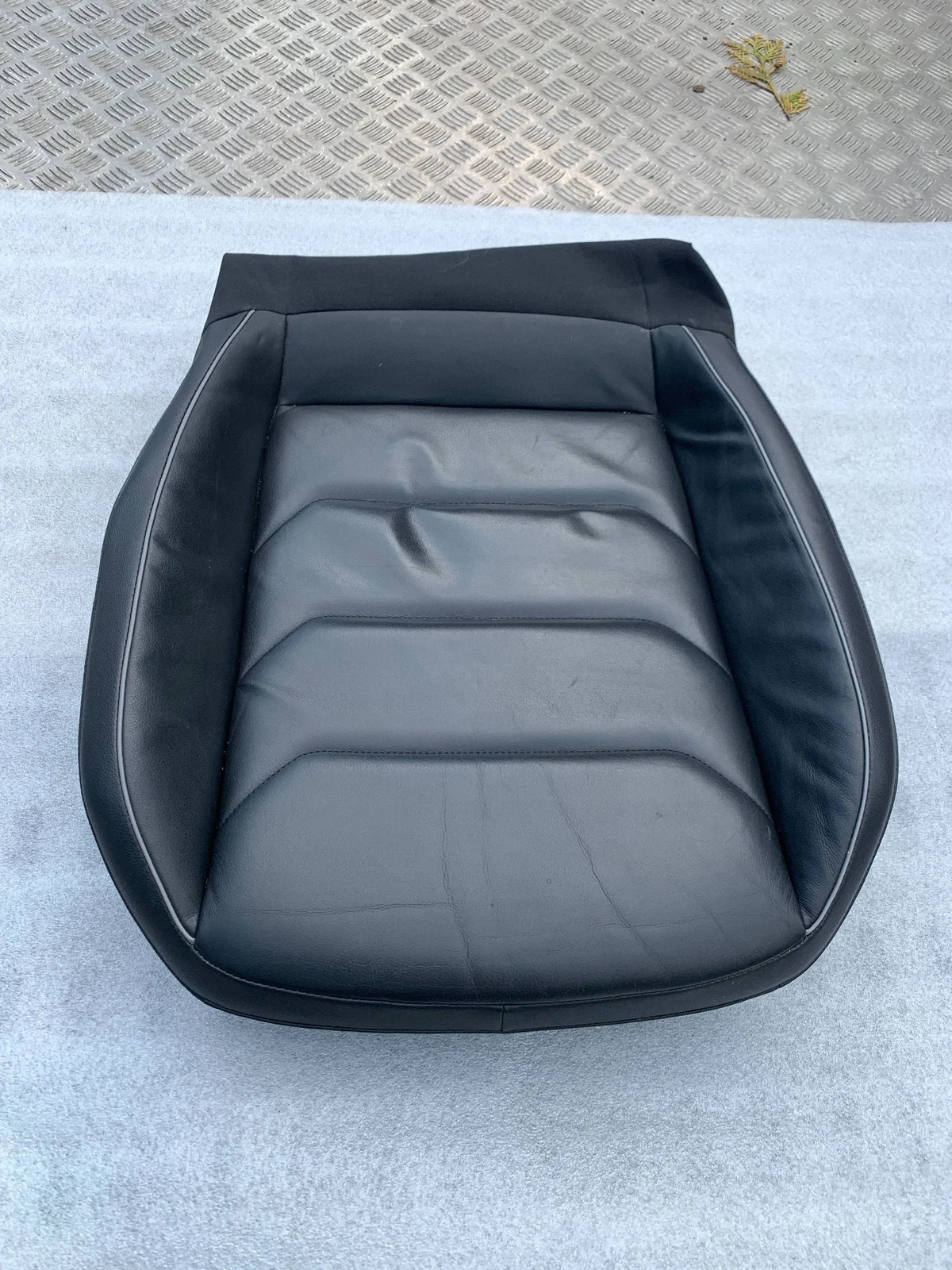 VW Tiguan 5NA 2016-22 Säte Vänster Skinn