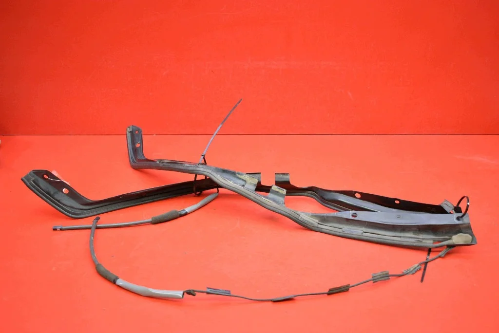 Capteur ouverture coffre Toyota RAV4 IV LIFT image 6