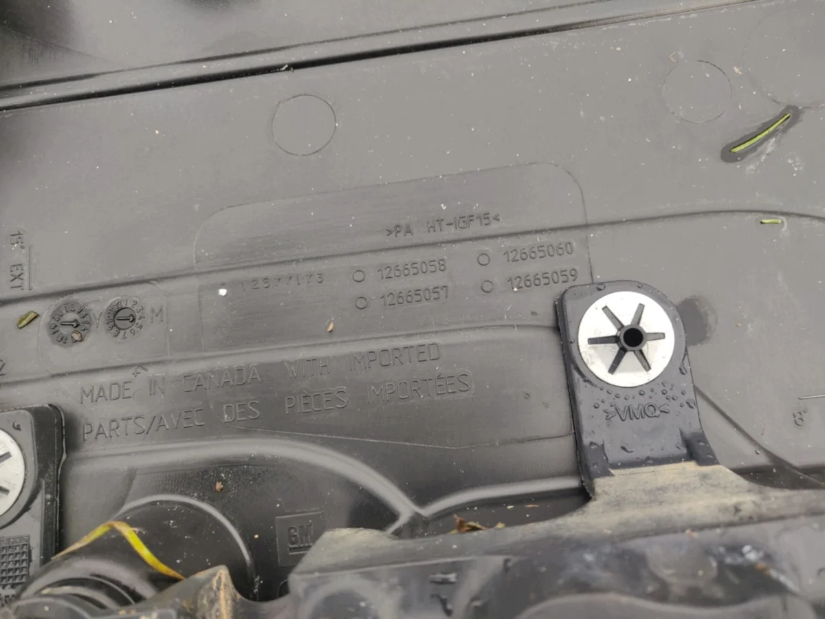 Cubierta Motor Opel Astra K V 2015-2021 Usada image 3