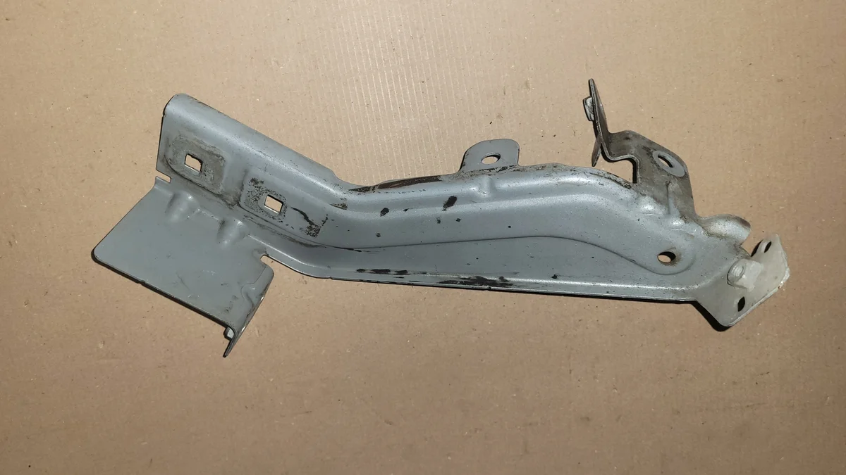 SMART 453 Forfour Suporte Farol Direito Usado image 3