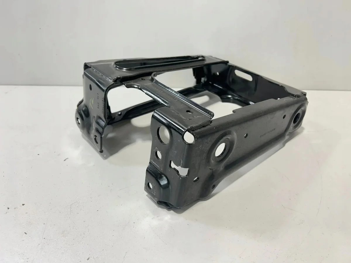 Panneau support radiateur BMW X3 G01 Gauche image 3