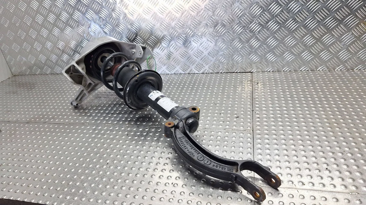 Höger fram stötdämpare Audi Q5 8R image 4