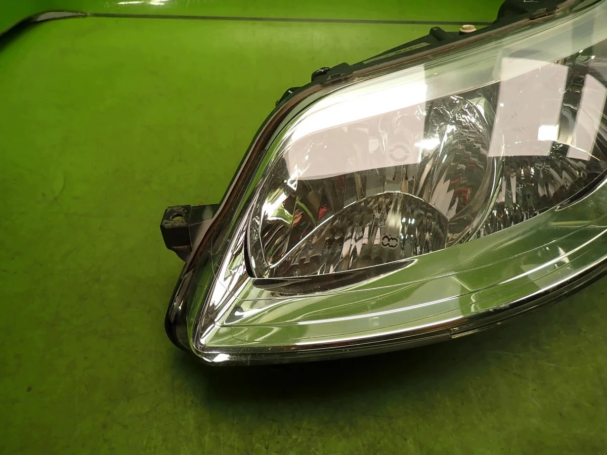 Phare avant gauche CITROEN C4 I 9684381980/02