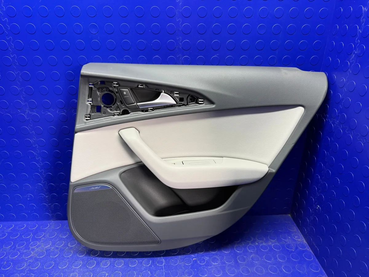 Panneau de porte arrière droit Audi A6 C7