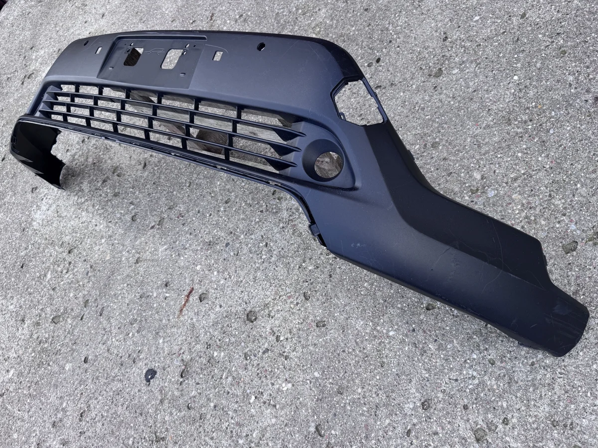 Toyota Corolla Cross 22- Frontspoiler Gitter image 3